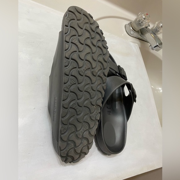 Birkenstock EVA ARIZONA Unisex sandals Men’s size 5, and women size 7. Like NEW - Picture 5 of 9